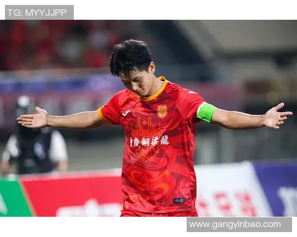 重庆足球队技术革新引发热议助力球队崛起与发展